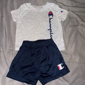 Champion 2 piece outfit - EXCELLENT condition